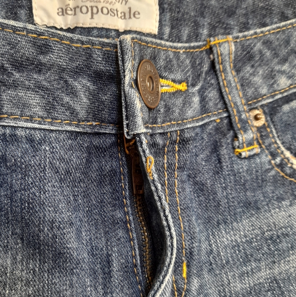 ● AEROPOSTALE | CUT OFF & PAINT DOTS SHORT - Picture 8 of 16